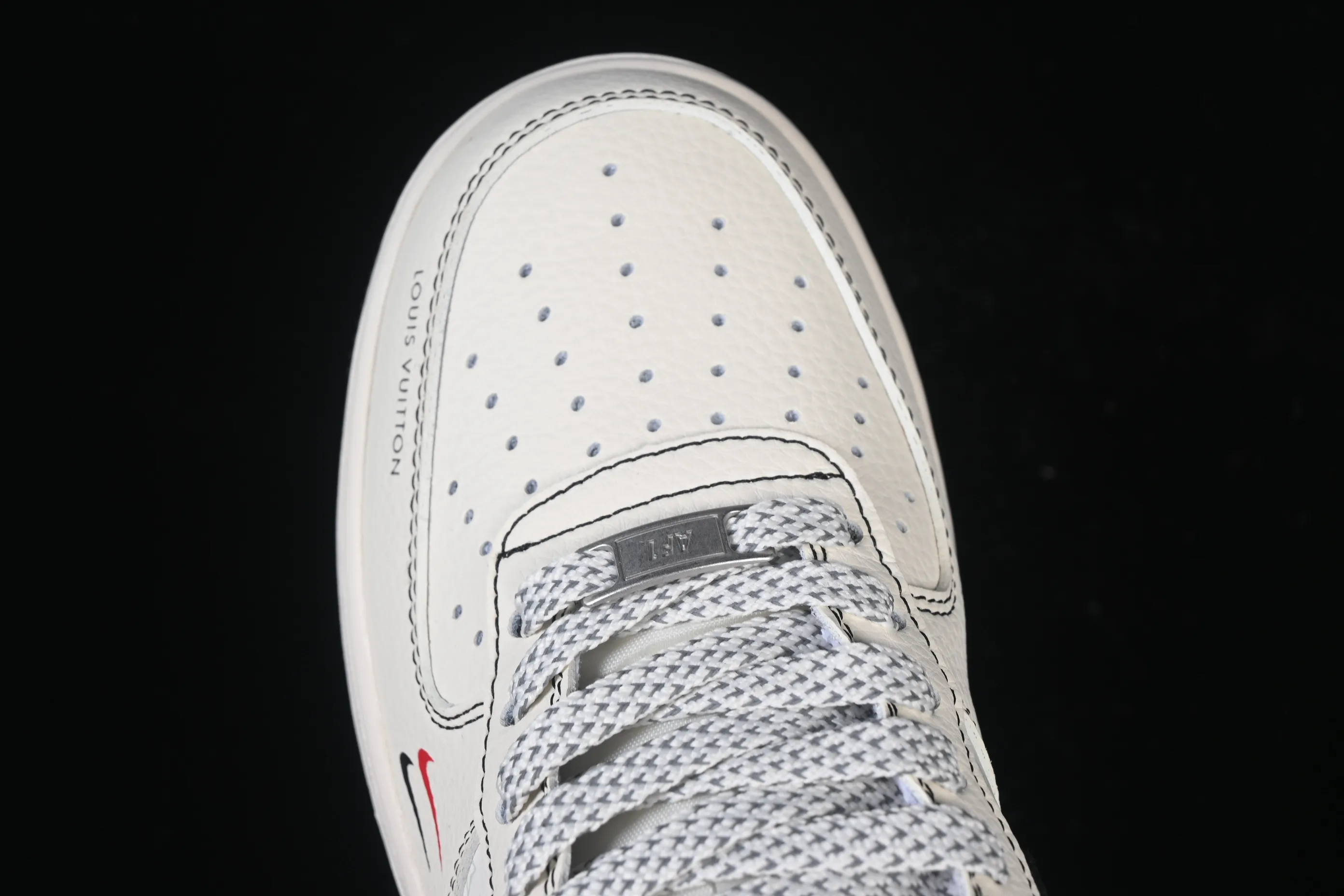 All categories Nk Air Force 1 Air Force series Nk Air Force 1 Low Air Force low top Nike Air Force 1'07 Low LV co-branded printed beige black and red Air Force 1 low-top casual sneakers MZ9588-812